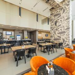 Отель Holiday Inn Express Bangkok Siam питание фото 3
