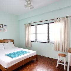 Отель The I Talay Room & Souvenir Guesthouse Таиланд, Краби - отзывы, цены и фото номеров - забронировать отель The I Talay Room & Souvenir Guesthouse онлайн комната для гостей фото 2