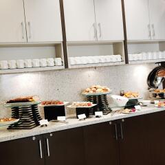 Отель Delta Hotels by Marriott Saskatoon Downtown питание фото 2