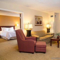 Отель Hampton Inn Columbus-North США, Колумбус - отзывы, цены и фото номеров - забронировать отель Hampton Inn Columbus-North онлайн комната для гостей фото 5