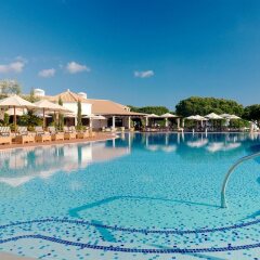 Отель Pine Cliffs Ocean Suites, a Luxury Collection Resort & Spa с домашними животными