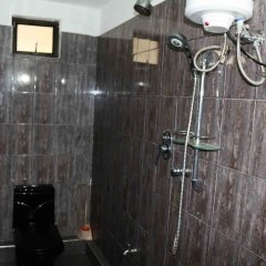 Отель Foreign Inn Шри-Ланка, Анурадхапура - отзывы, цены и фото номеров - забронировать отель Foreign Inn онлайн ванная фото 3