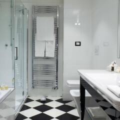 Hotel Turin Palace in Turin, Italy from 268$, photos, reviews - zenhotels.com bathroom