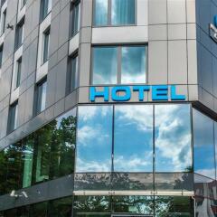 Q Hotel Plus Wroclaw фото 2