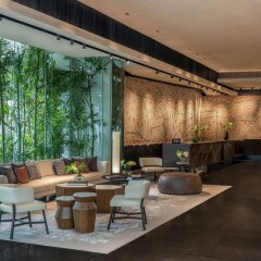 Отель DoubleTree by Hilton Bangkok Ploenchit Бангкок интерьер отеля