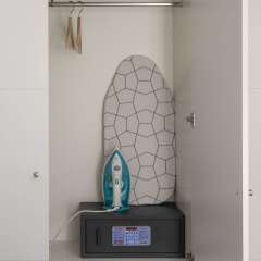 Отель Slow Suites Augusto сейф в номере