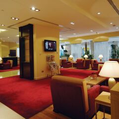 Отель Golden Tulip Sharjah ОАЭ, Шарджа - 1 отзыв об отеле, цены и фото номеров - забронировать отель Golden Tulip Sharjah онлайн интерьер отеля фото 3