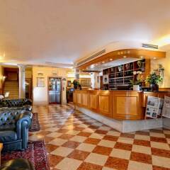 Hotel Rialto гостиничный бар