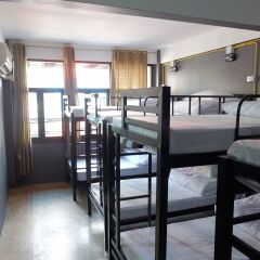 BTS Khaosan Hostel Бангкок питание