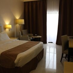Отель Grand East Hotel - Resort & Spa Dead Sea Иордания, Сваймех - отзывы, цены и фото номеров - забронировать отель Grand East Hotel - Resort & Spa Dead Sea онлайн комната для гостей