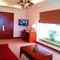 Отель Century Riverside Hotel Hue Вьетнам, Хюэ - отзывы, цены и фото номеров - забронировать отель Century Riverside Hotel Hue онлайн