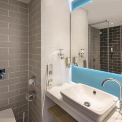Отель Holiday Inn Express Cologne - City Centre ванная