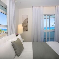 Gordon Hotel & Lounge комната для гостей
