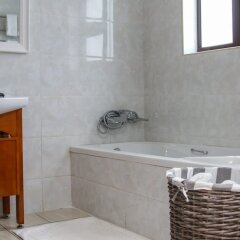 Apartments at 14 Mombo Road in Blantyre, Malawi from 110$, photos, reviews - zenhotels.com bathroom