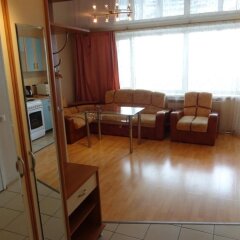 Гостиница Luxcompany Apartment Yuzhnaya в Москве отзывы, цены и фото номеров - забронировать гостиницу Luxcompany Apartment Yuzhnaya онлайн Москва комната для гостей фото 2