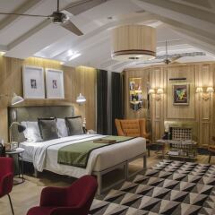 Browns Central Hotel развлечения