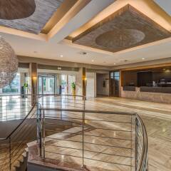 Отель Blau Privilege Porto Petro Beach Resort & Spa интерьер отеля
