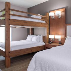 Отель Hampton Inn And Suites By Hilton Columbus Scioto Downs детские мероприятия