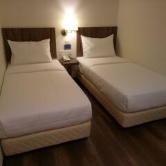 9 Square Hotel Sri Kembangan In Seri Kembangan Malaysia - 