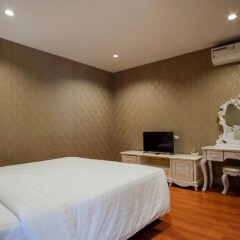 Отель The O-zone Airport Inn Бангкок комната для гостей фото 4