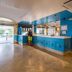 Отель Checkin Garbí интерьер отеля фото 5