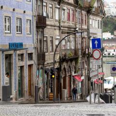 Отель Bluesock Hostels Porto