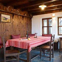 Отель The House with the Vine Guest House Сливен питание