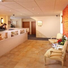 Отель Hôtel des Horlogers Швейцария, План-лез-Уат - 1 отзыв об отеле, цены и фото номеров - забронировать отель Hôtel des Horlogers онлайн интерьер отеля