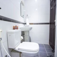 Отель Retreat Serviced Apartments Непал, Катманду - отзывы, цены и фото номеров - забронировать отель Retreat Serviced Apartments онлайн ванная фото 2