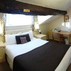Pymgate Lodge Hotel сейф в номере