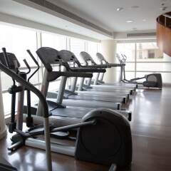 Отель HiGuests Vacation Homes - Al Sahab 2 фитнесс-зал фото 4