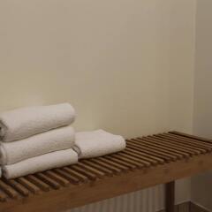Апартаменты Amalie Bed and Breakfast & Apartments сейф в номере
