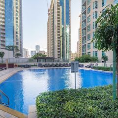Отель Maison Privee - Burj Residence бассейн