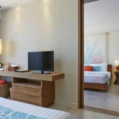 Отель Bandara Phuket Beach Resort 4* Стандартный номер с различными типами кроватей фото 9