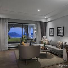 Отель The Nai Harn Phuket комната для гостей