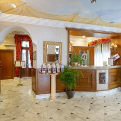 Hotel Boccaccio интерьер отеля