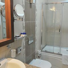 Rhiss Hotel Bostanci Турция, Стамбул - 1 отзыв об отеле, цены и фото номеров - забронировать отель Rhiss Hotel Bostanci онлайн ванная фото 2