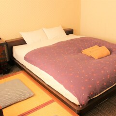 Отель K's House Tokyo Oasis Токио сейф в номере фото 2