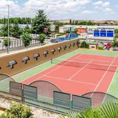 Отель Sercotel Horus Salamanca спортивное сооружение