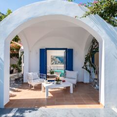 Отель Santorini Mystique Garden Греция, Остров Санторини - отзывы, цены и фото номеров - забронировать отель Santorini Mystique Garden онлайн