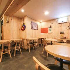 Отель Insadong R Guesthouse - Hostel Южная Корея, Сеул - отзывы, цены и фото номеров - забронировать отель Insadong R Guesthouse - Hostel онлайн питание