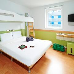 Отель ibis budget Zurich City West Швейцария, Цюрих - 1 отзыв об отеле, цены и фото номеров - забронировать отель ibis budget Zurich City West онлайн детские мероприятия