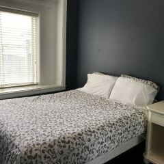Отель Upper Deer Lake Family Duplex Suite Канада, Бурнаби - отзывы, цены и фото номеров - забронировать отель Upper Deer Lake Family Duplex Suite онлайн комната для гостей