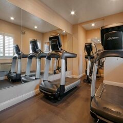 Отель BEST WESTERN PLUS Brookside Inn фитнесс-зал фото 4