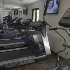The Lodge Inn Hotel фитнесс-зал фото 4