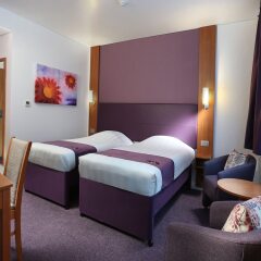 Отель Premier Inn Abu Dhabi Capital Centre комната для гостей фото 3