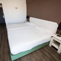 Отель Star Inn Peniche комната для гостей фото 5