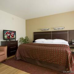 Отель Red Roof Inn PLUS+ Columbus Downtown - Convention Center комната для гостей