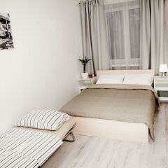 Апартаменты Funny Dolphins Apartments Rusakovskaya комната для гостей фото 2