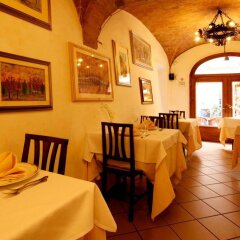 Отель Locanda Il Pino Италия, Сан-Джиминьяно - отзывы, цены и фото номеров - забронировать отель Locanda Il Pino онлайн питание фото 2